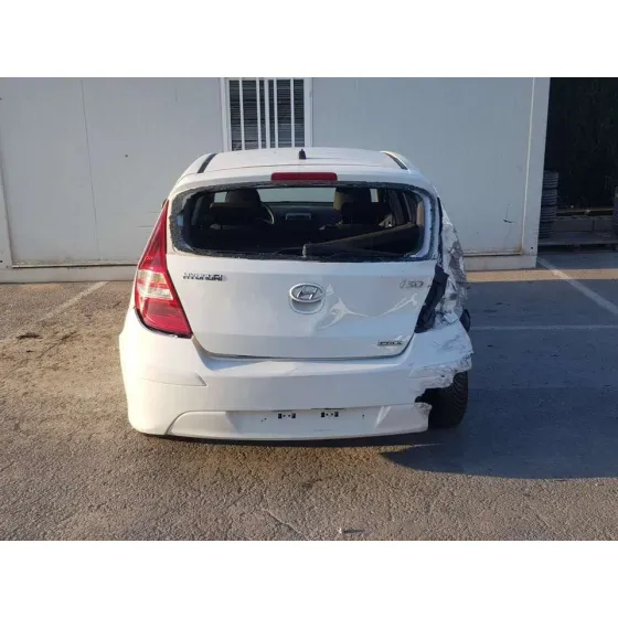 HYUNDAI I30 '2011 CLASSIC BLANCO