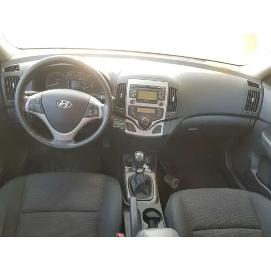 HYUNDAI I30 '2011 CLASSIC BLANCO