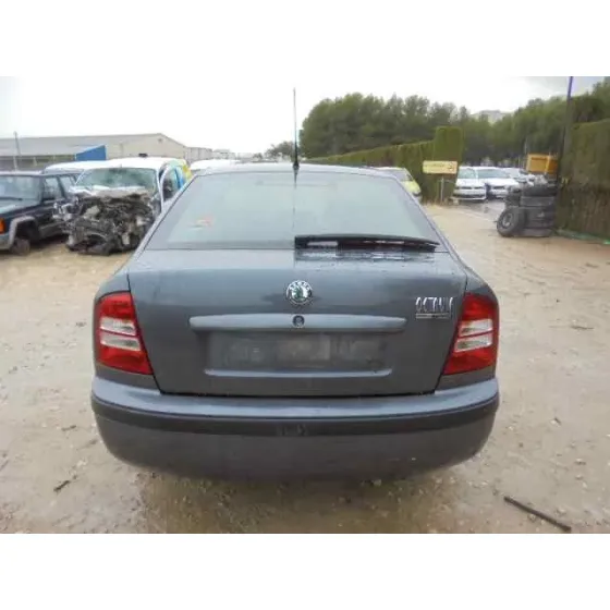 SKODA OCTAVIA BERLINA (1U2) '2008 TOUR GRIS OSCURO