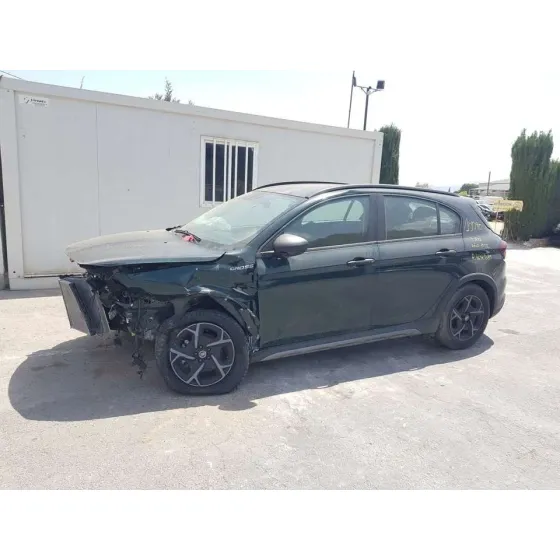 FIAT TIPO II (357) BERLINA '2022 CROSS VERDE