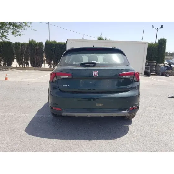 FIAT TIPO II (357) BERLINA '2022 CROSS VERDE
