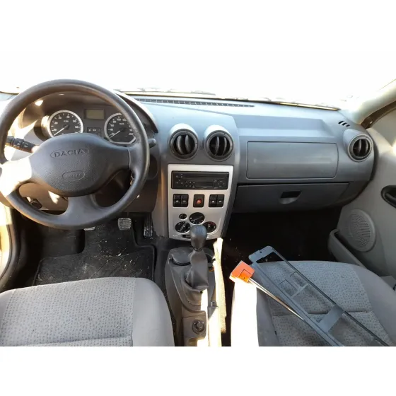Dacia LOGAN (LS_) 2004