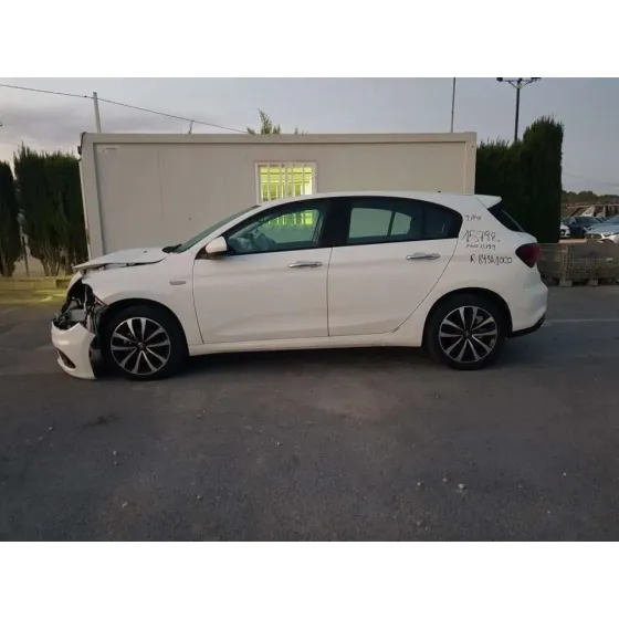 FIAT TIPO II (357) BERLINA '2019 LOUNGE BLANCO