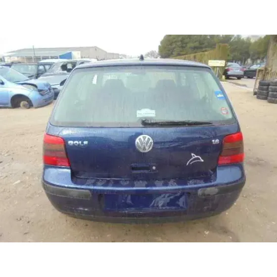 VOLKSWAGEN GOLF IV BERLINA (1J1) '2000 CONCEPTLINE AZUL