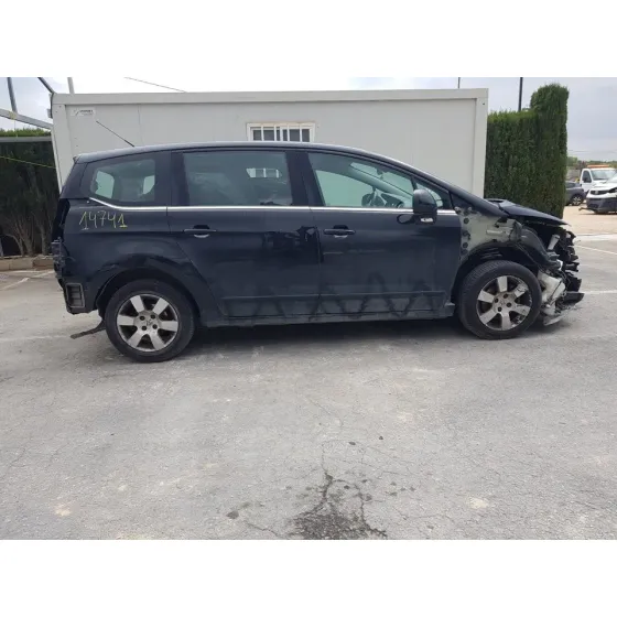 PEUGEOT 5008 '2012 ACTIVE NEGRO