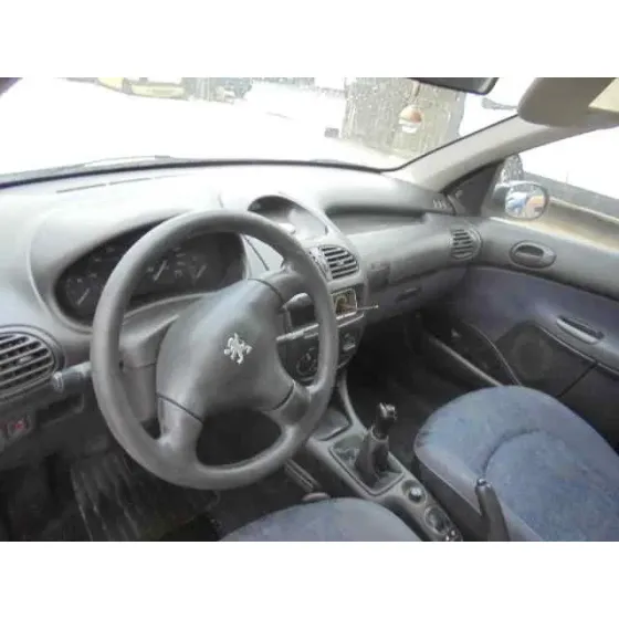 PEUGEOT 206 BERLINA '2001 XR BLANCO