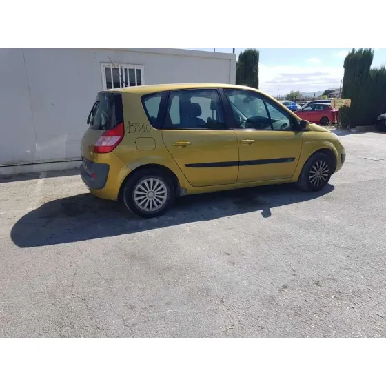 RENAULT SCENIC II '2003 CONFORT AUTHENTIQUE DORADO