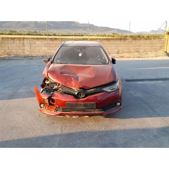 Toyota AURIS (-E18) 1.8 HYBRID (ZWEE186) 2012