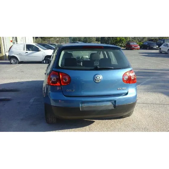VOLKSWAGEN GOLF V BERLINA (1K1) '2005 CONCEPTLINE (E) AZUL