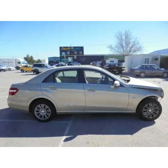 MERCEDES CLASE E (W212) LIM. '2010 250 CDI BLUEEFFICIENCY (212.003) DORADO