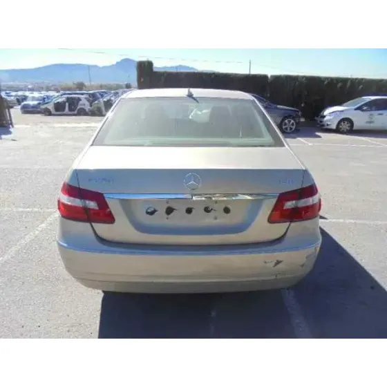 MERCEDES CLASE E (W212) LIM. '2010 250 CDI BLUEEFFICIENCY (212.003) DORADO