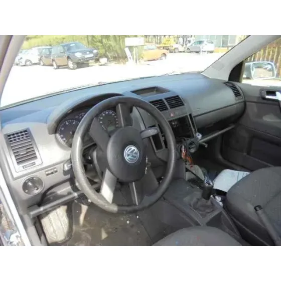VOLKSWAGEN POLO (9N1) '2004 GT GRIS