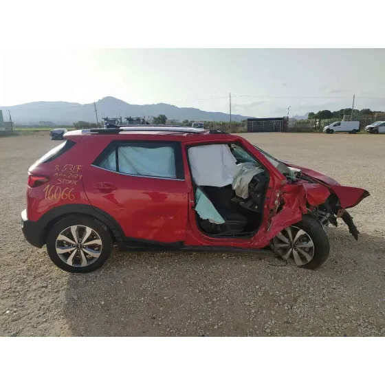 KIA STONIC (YBCUV) '2024 DRIVE ROJO