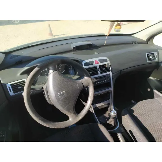 PEUGEOT 307 BERLINA (S2) '2007 D-SIGN GRIS