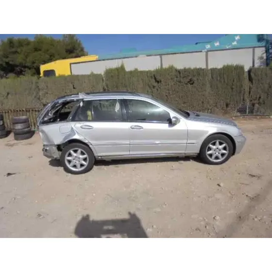 MERCEDES CLASE C (W203) FAMILIAR '2003 C 220 T CDI (203.206) GRIS
