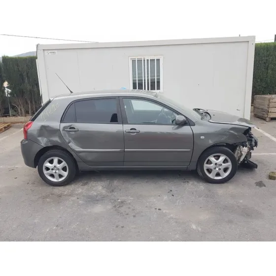 TOYOTA COROLLA (E12) '2006 1.4 D-4D LUNA COMPACT GRIS OSCURO