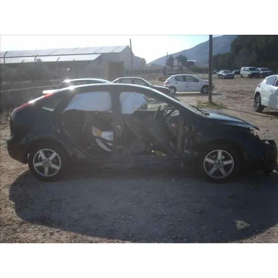 FORD FOCUS BERLINA (CAP) '2006 AMBIENTE (D) NEGRO