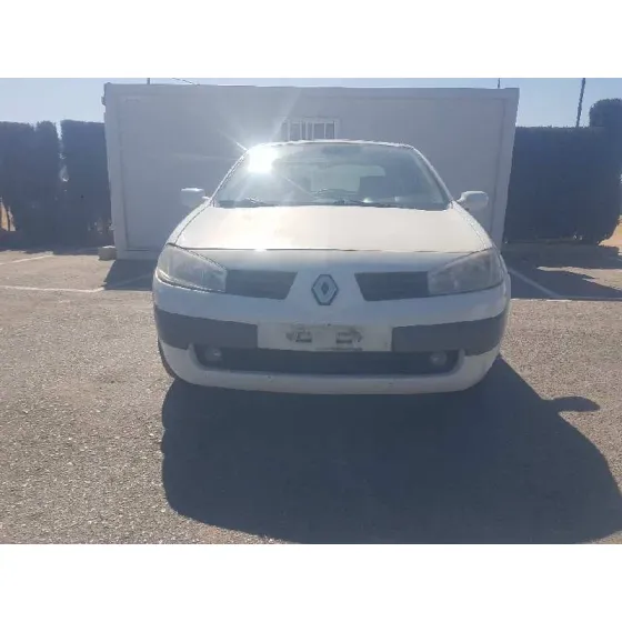 RENAULT MEGANE II BERLINA 5P '2005 CONFORT AUTHENTIQUE BLANCO
