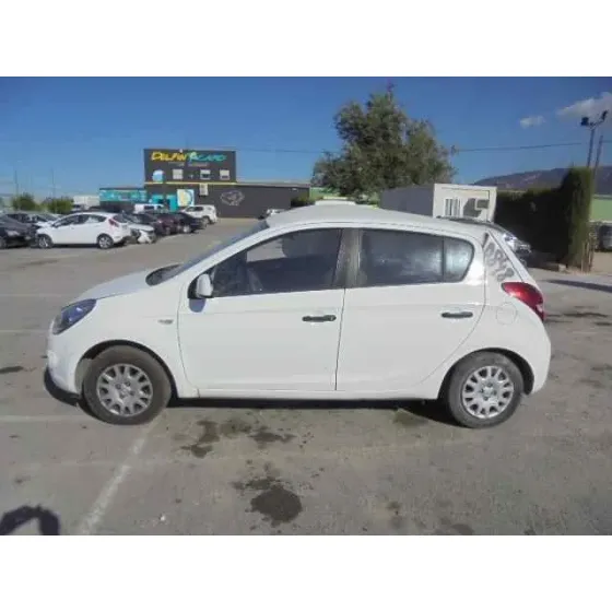 HYUNDAI I20 '2010 CLASSIC BLANCO