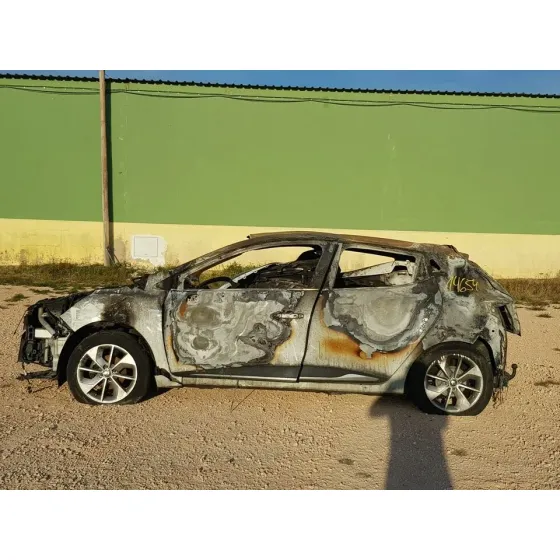 RENAULT CLIO IV '2017 AUTHENTIQUE CALCINADO