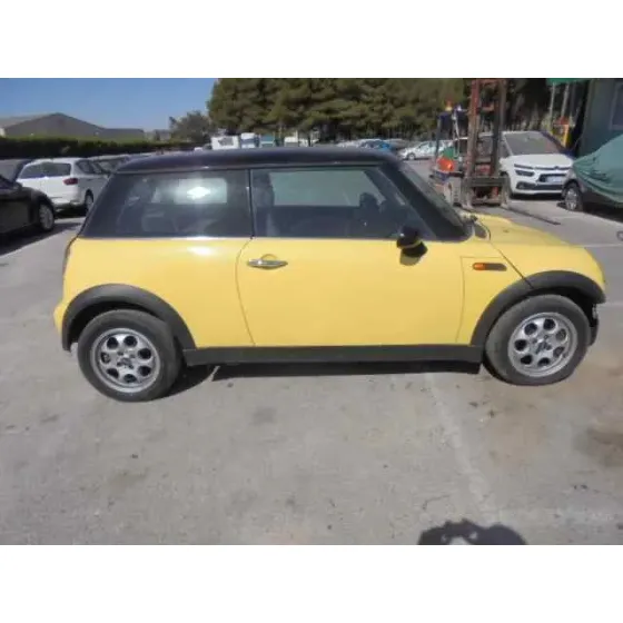 MINI MINI (R50,R53) '2002 COOPER AMARILLO