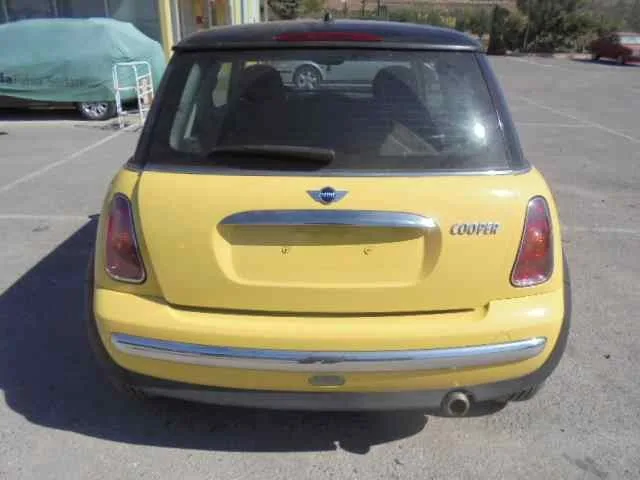 MINI MINI (R50,R53) '2002 COOPER AMARILLO