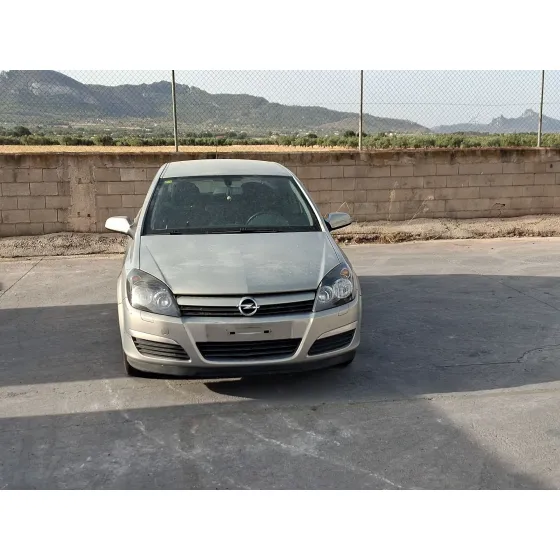 Opel ASTRA H (A04) 2004
