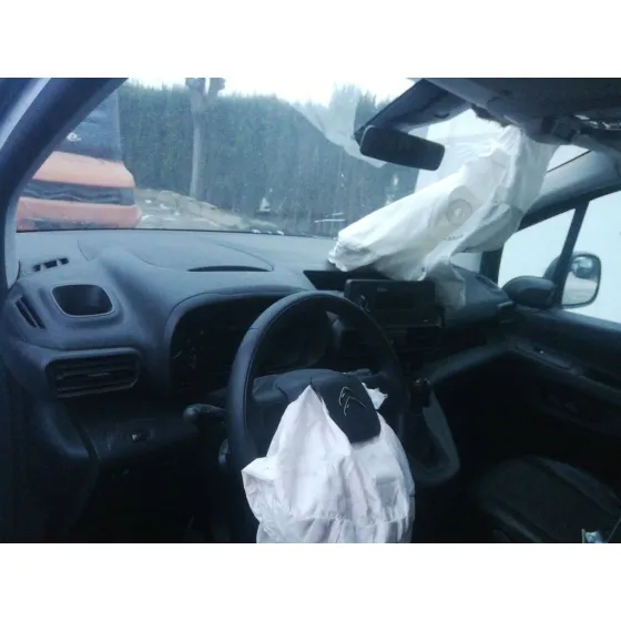 CITROEN BERLINGO '2020 FEEL M BLANCO
