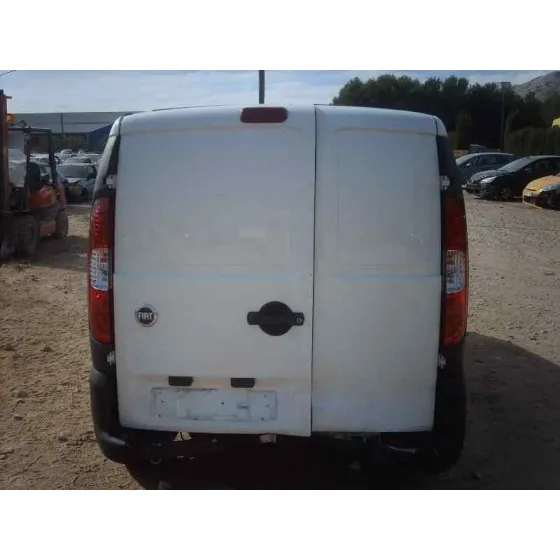 FIAT DOBLO (119) '2007 1.3 16V MULTIJET ACTIVE COM. (55KW) BLANCO