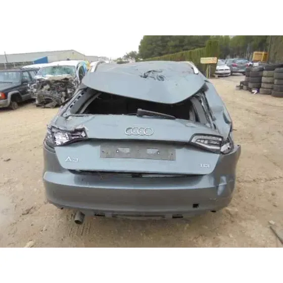 AUDI A3 SPORTBACK (8VA) '2016 AMBIENTE GRIS OSCURO