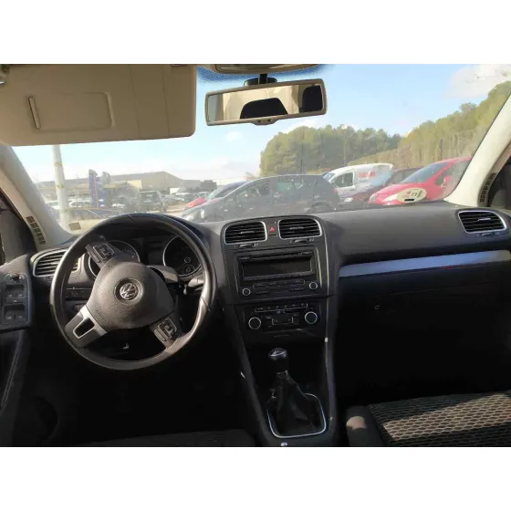 VOLKSWAGEN GOLF VI (5K1) '2012 ADVANCE BLUEMOTION GIRS OSCURO