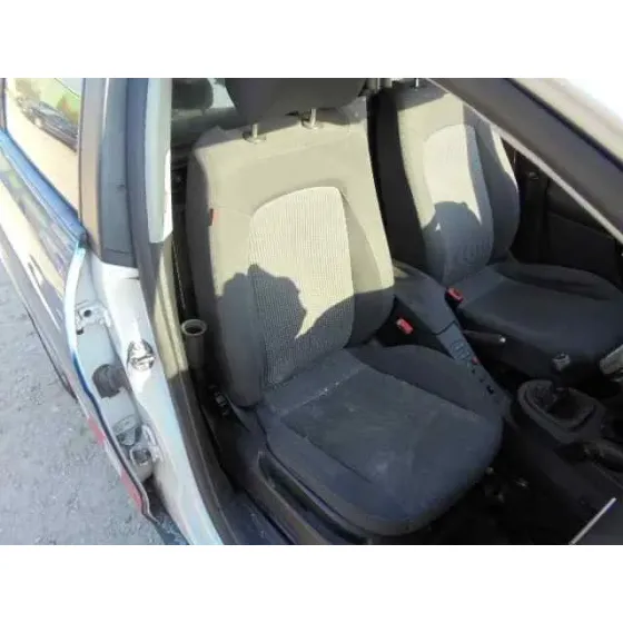 SEAT ALTEA XL (5P5) '2010 REFERENCE ECOMOTIVE BLANCO-AZUL