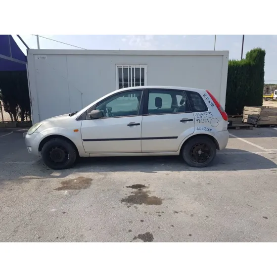 FORD FIESTA (CBK) '2004 GHIA GRIS