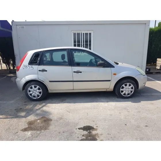 FORD FIESTA (CBK) '2004 GHIA GRIS