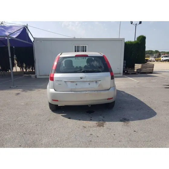 FORD FIESTA (CBK) '2004 GHIA GRIS