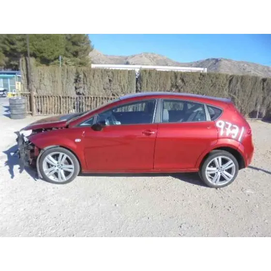 SEAT LEON (1P1) '2006 REFERENCE GRANATE