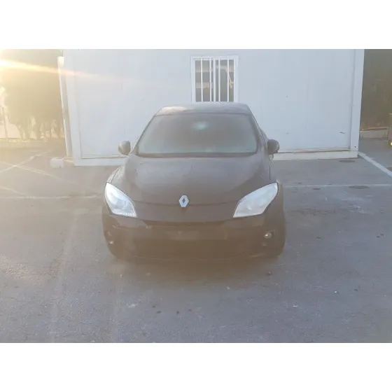 RENAULT MEGANE III BERLINA 5 P '2008 DYNAMIQUE NEGRO