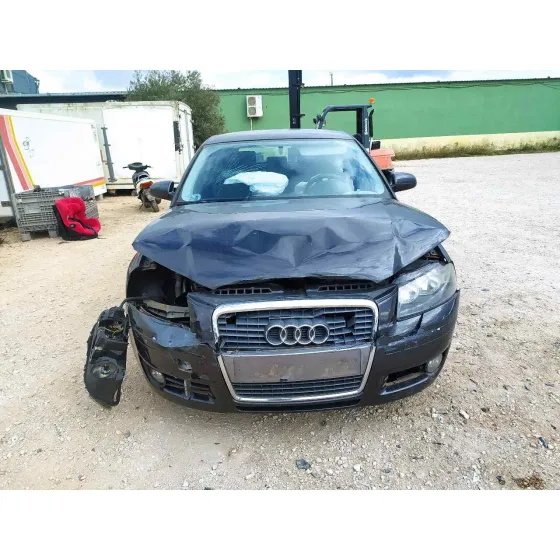 AUDI A3 (8P) '2007 ATRACCION GRIS OSCURO