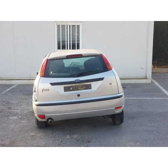 FORD FOCUS BERLINA (CAK) '2002 TREND GRIS