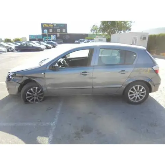 OPEL ASTRA H BERLINA '2005 COSMO GIRS OSCURO