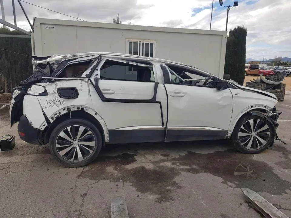 PEUGEOT 5008 '2018 GT BLANCO