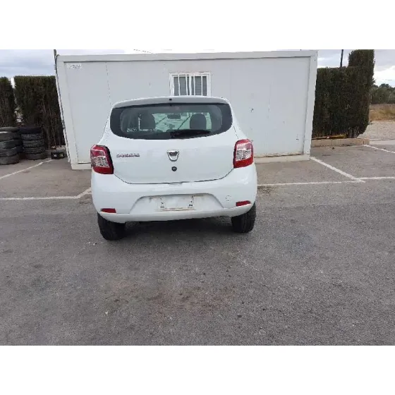 DACIA SANDERO '2015 BASIS BLANCO