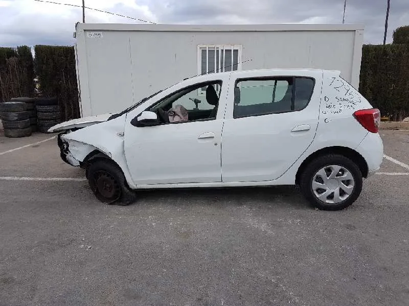 DACIA SANDERO '2015 BASIS BLANCO