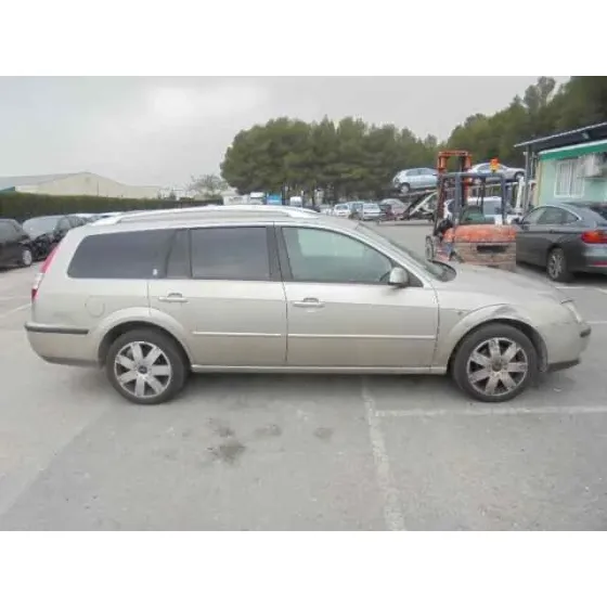 FORD MONDEO TURNIER (GE) '2003 GHIA DORADO