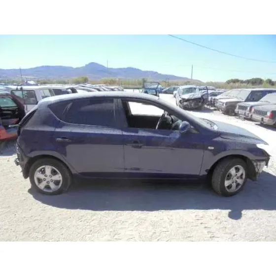 HYUNDAI I30 '2010 CLASSIC AZUL