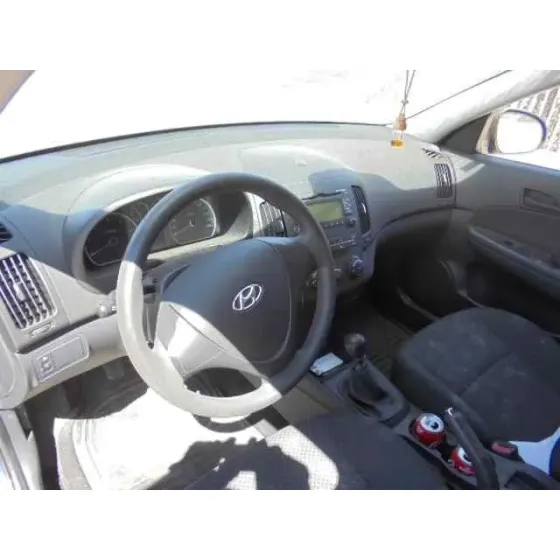 HYUNDAI I30 '2010 CLASSIC AZUL