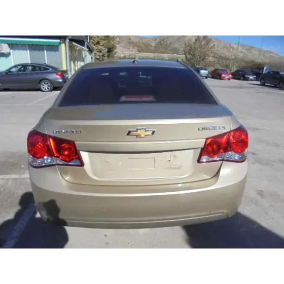 CHEVROLET CRUZE '2010 LS DORADO