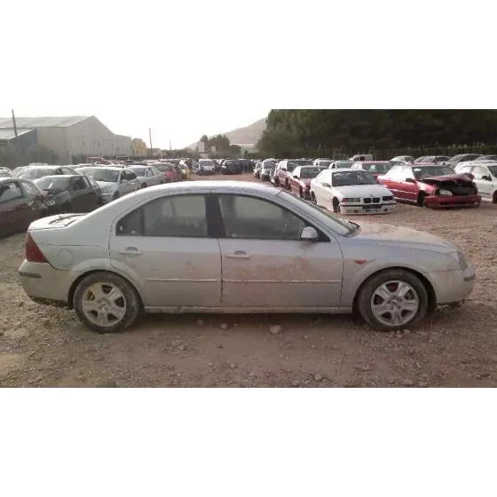 FORD MONDEO BERLINA (GE) '2001 AMBIENTE GRIS