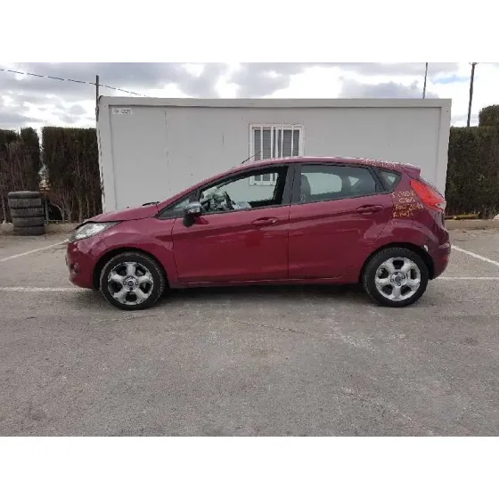 FORD FIESTA (CB1) '2011 TREND ROJO