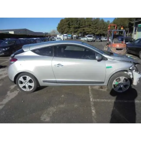 RENAULT MEGANE III COUPE '2011 DYNAMIQUE GRIS